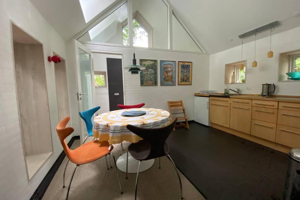 Oak Cottage Near Ronne & Beach Экстерьер фото