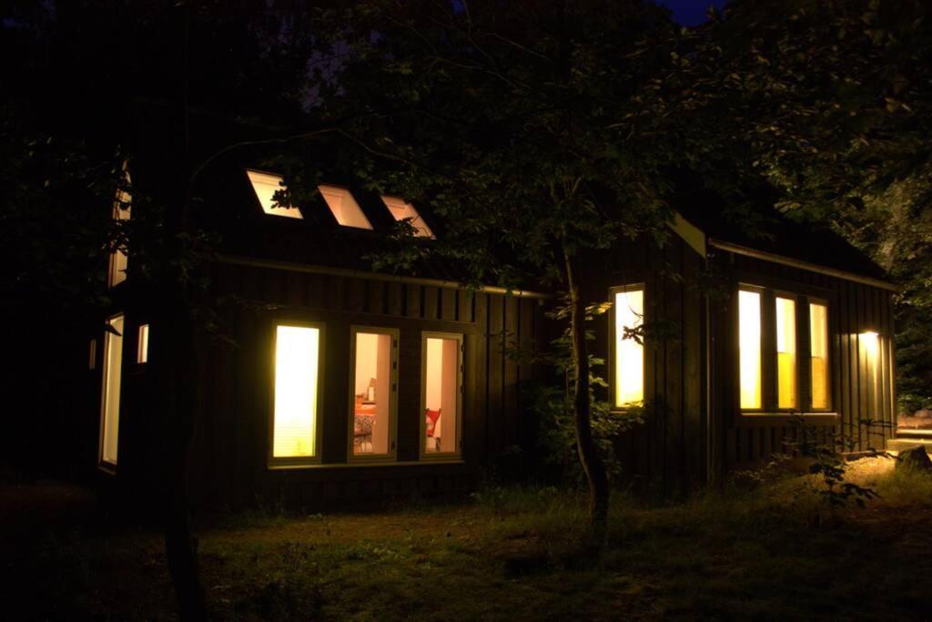 Oak Cottage Near Ronne & Beach Экстерьер фото